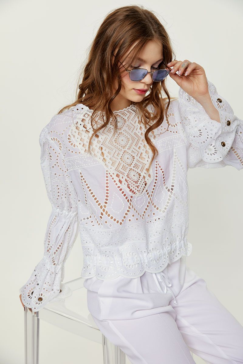 Broderie anglaise white blouse 