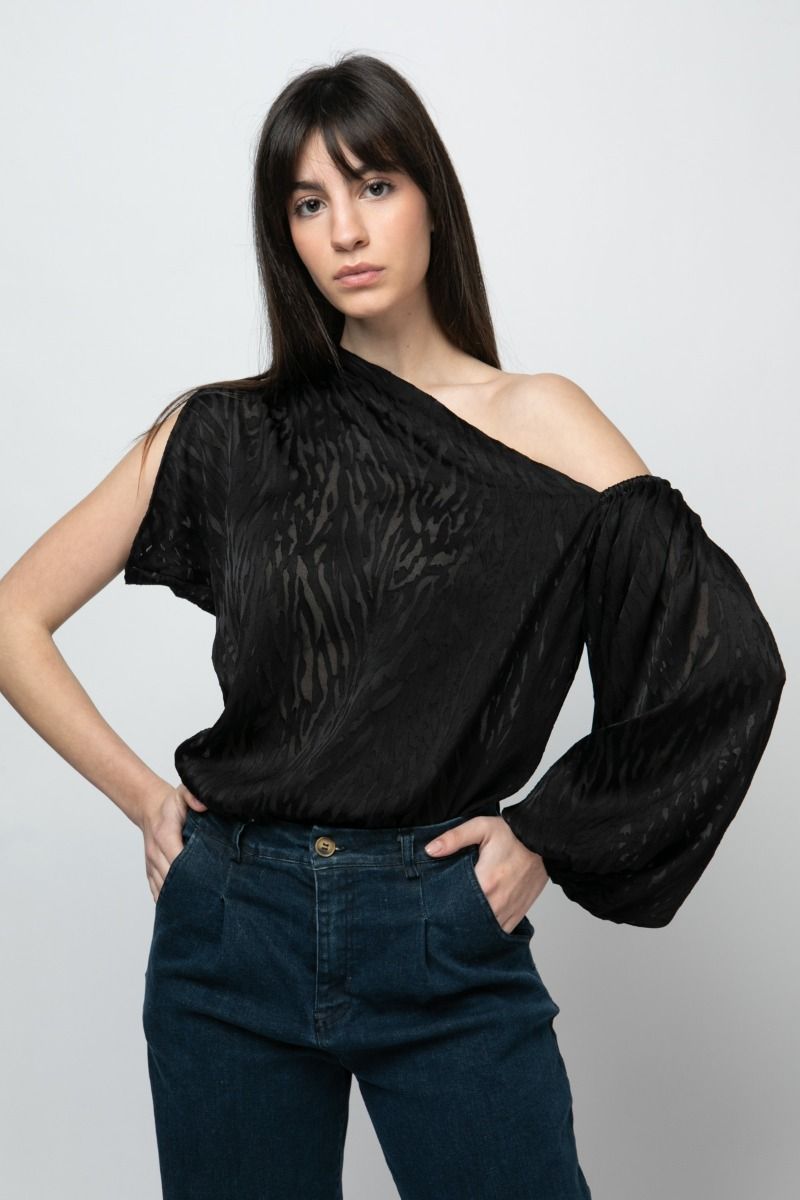 One shoulder black blouse 