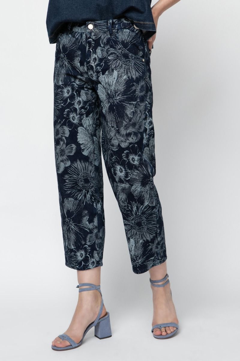 Ντένιμ  παντελόνι με floral prints