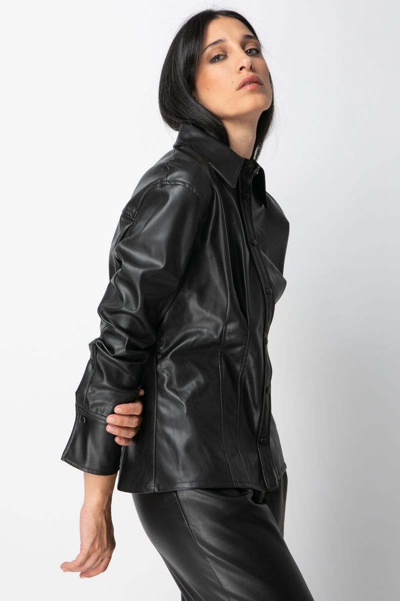 Black shirt in vegan synthetic leather 