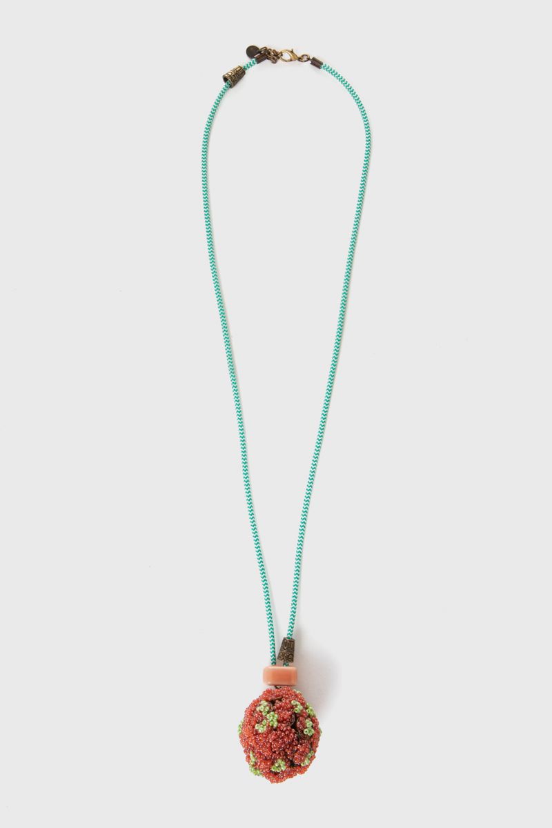 Long necklace with beaded pendant 