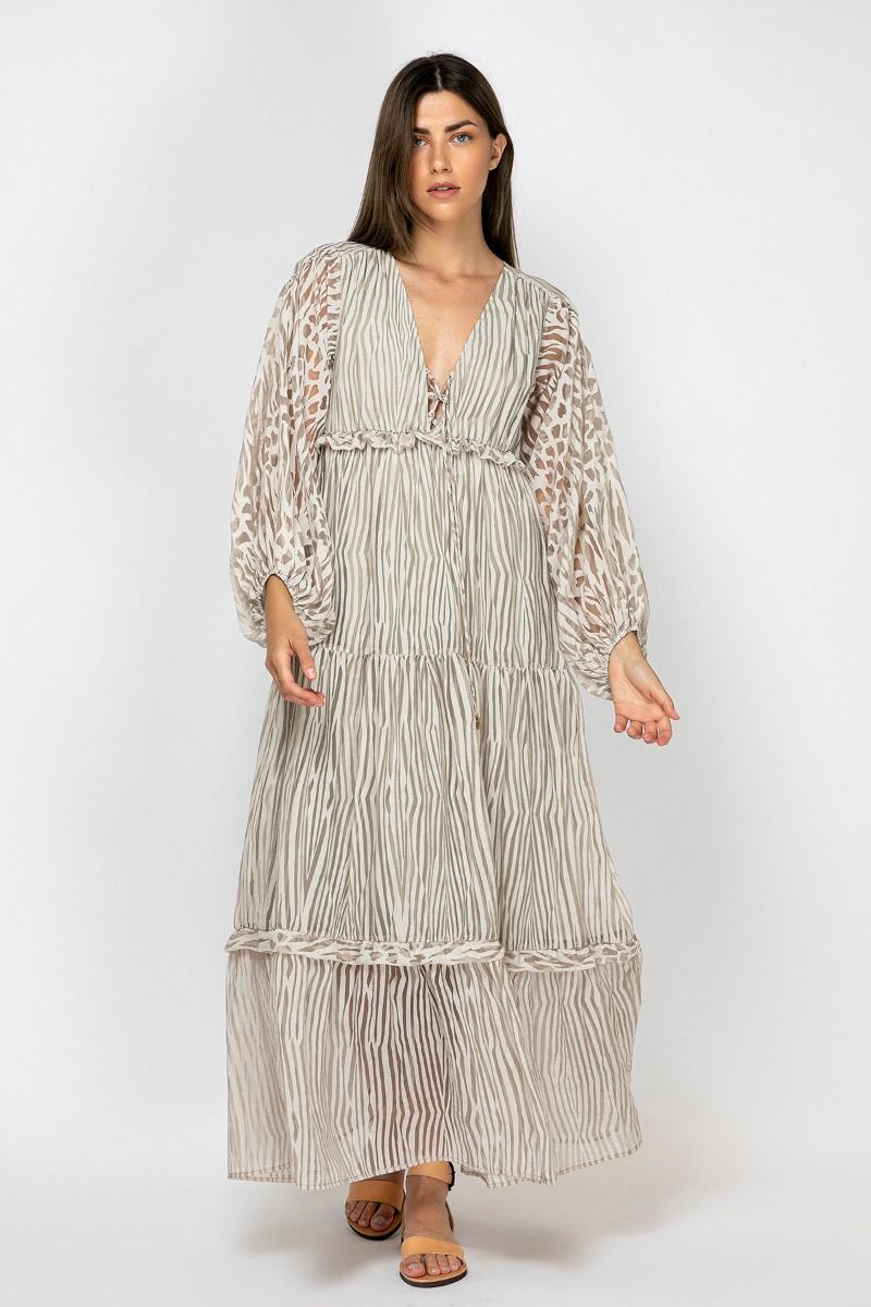 Maxi dress with blouson sleeves