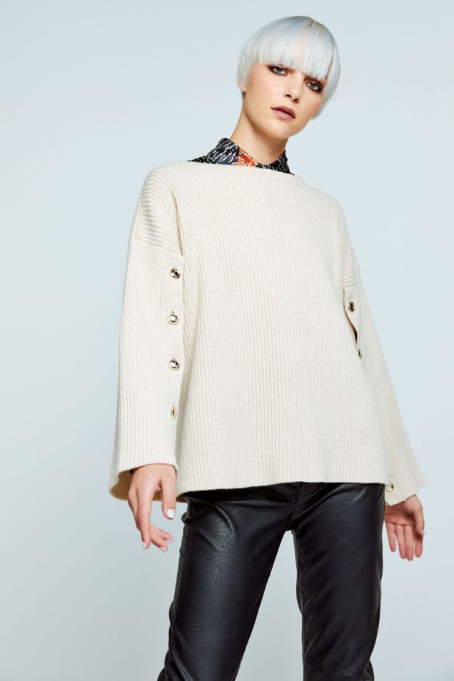 Cashmere blend buttoned sweater