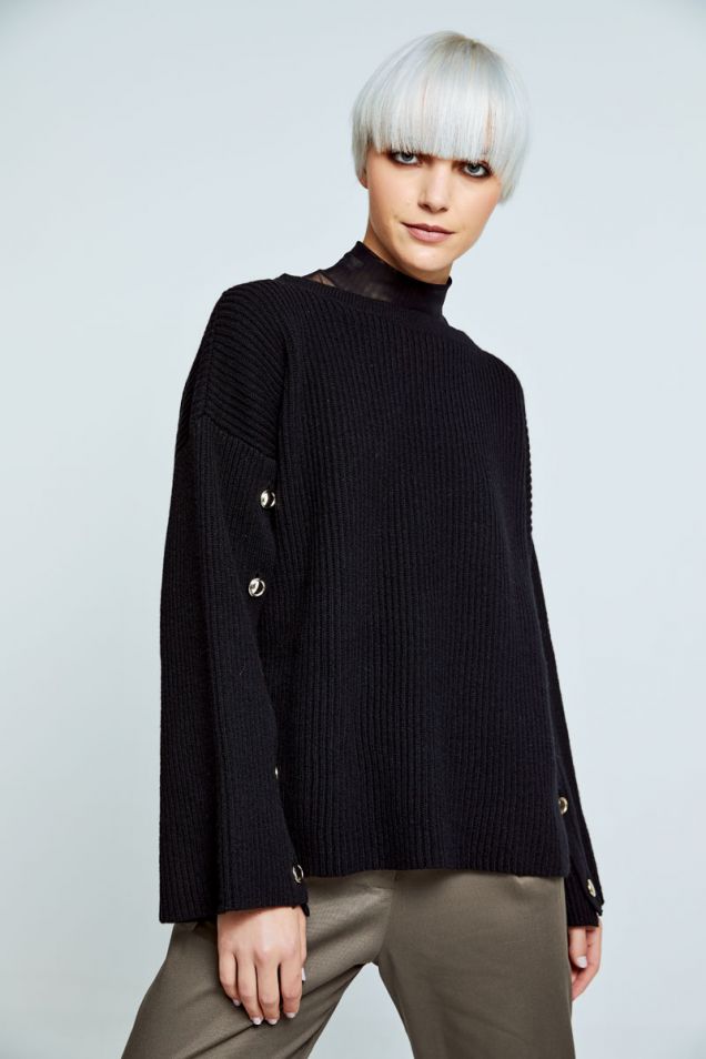 Cashmere blend buttoned sweater