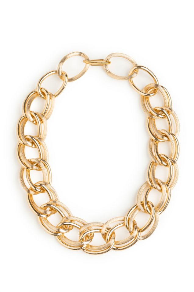 Short chunky- chain necklace 