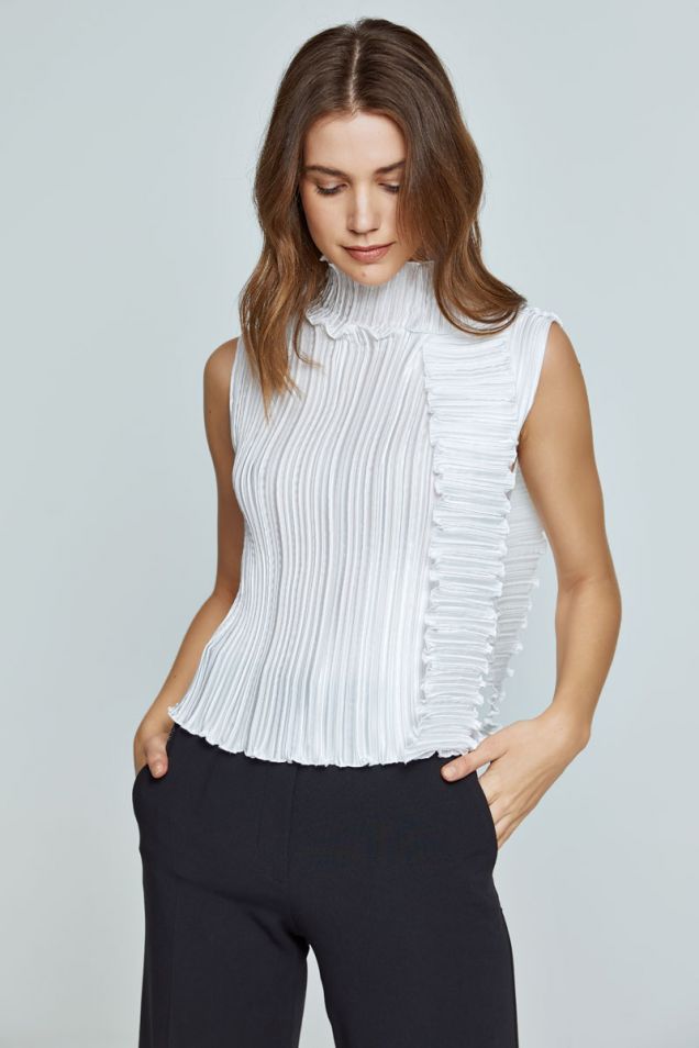 Pleated top with scarf 