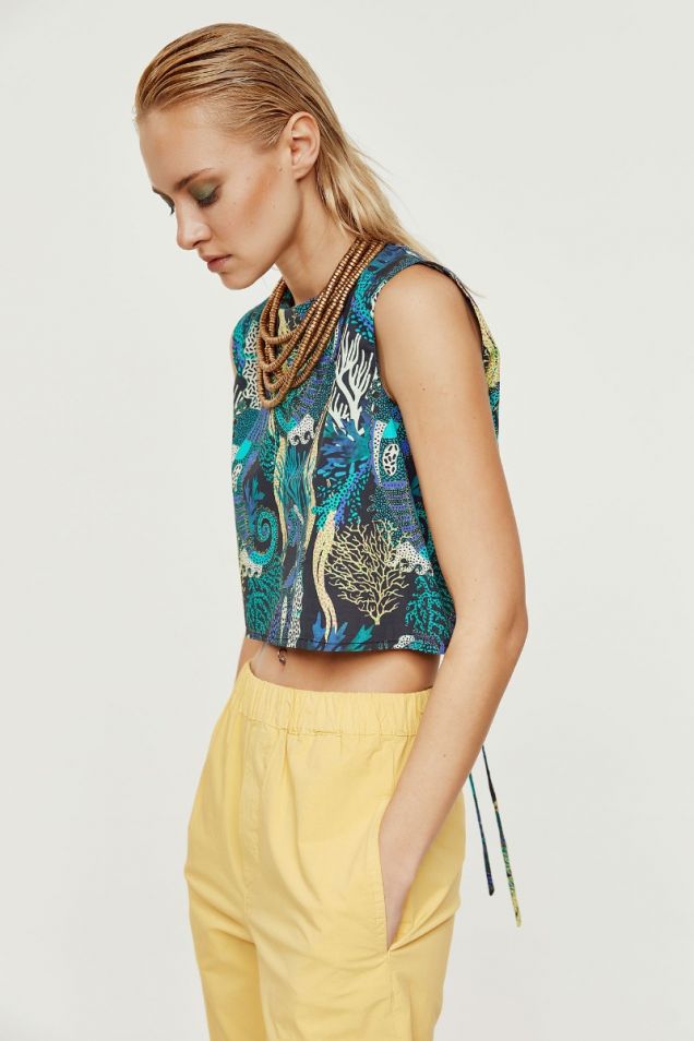 Cropped printed top with open back 