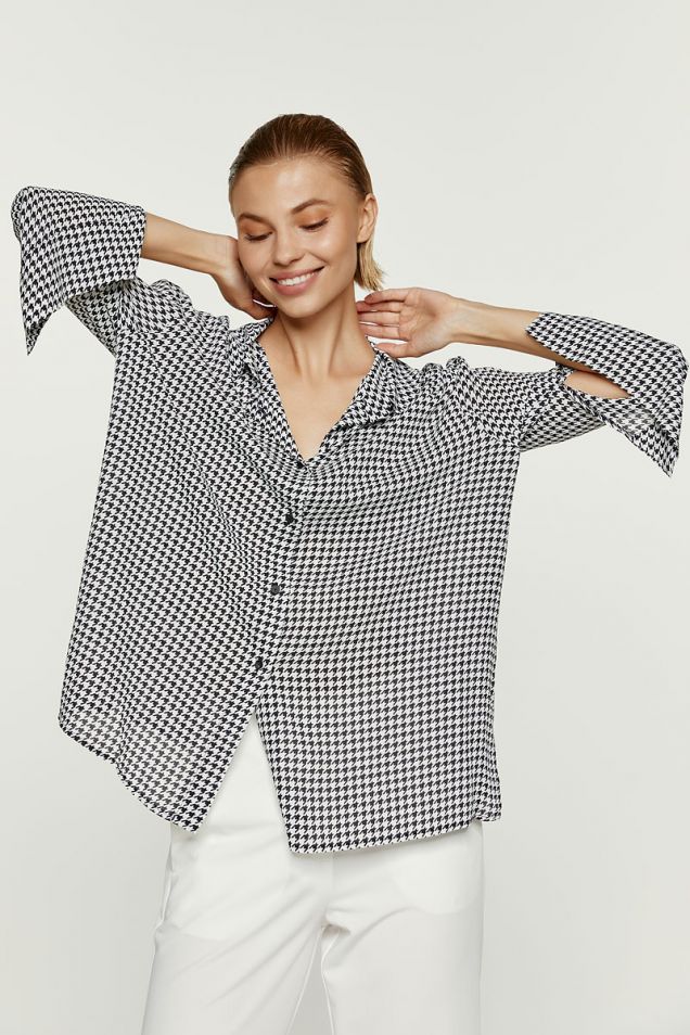 Cropped houndstooth shirt