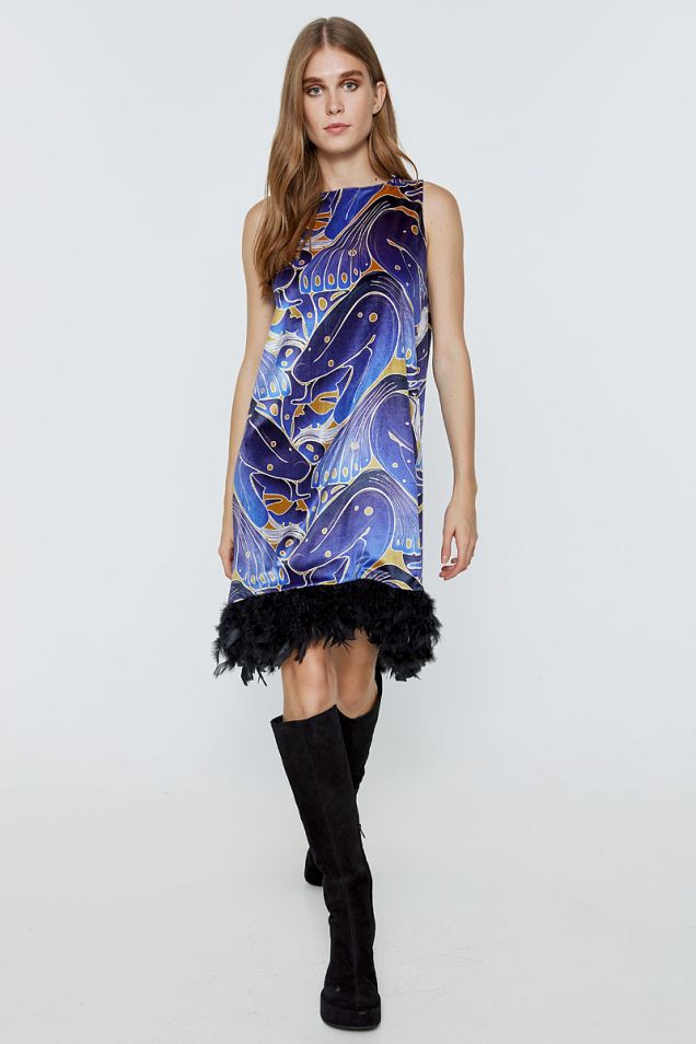 Printed φόρεμα διακοσμημένο με φτερά