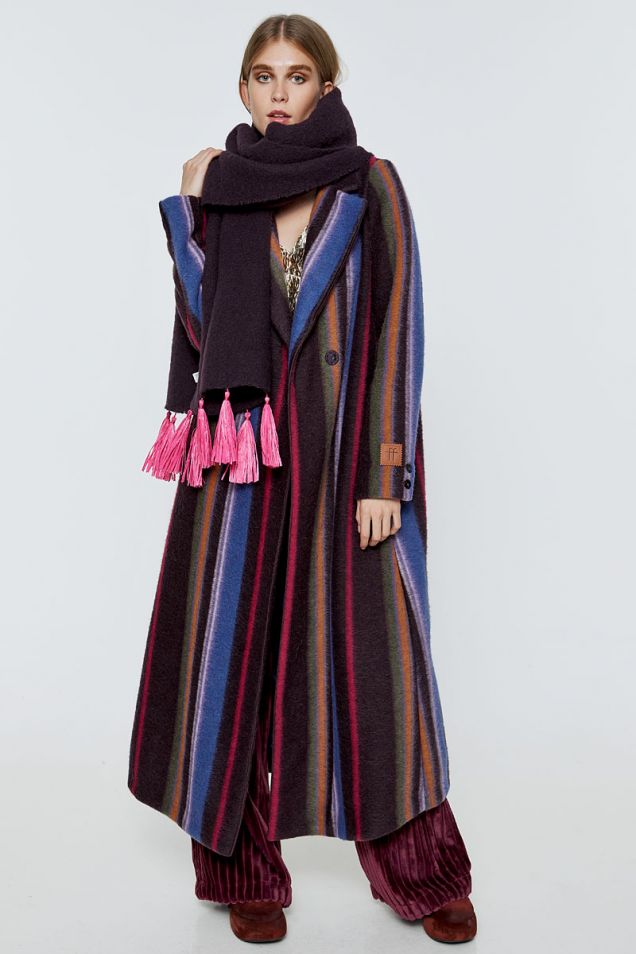 Long wool-cloth coat with stripes