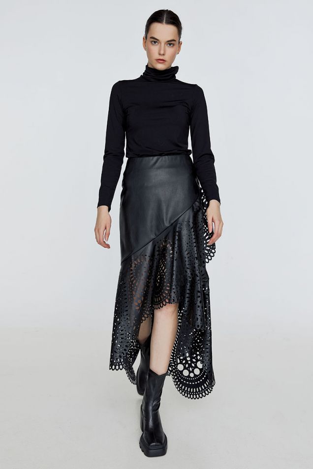 Long vegan leather skirt in black 