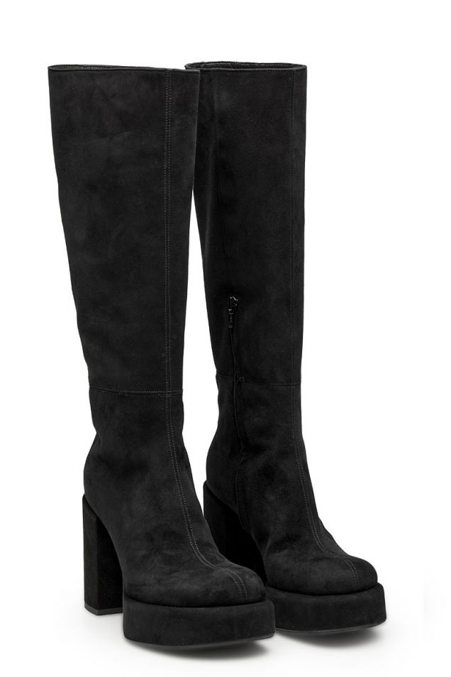 Suede leather platform boots in black 