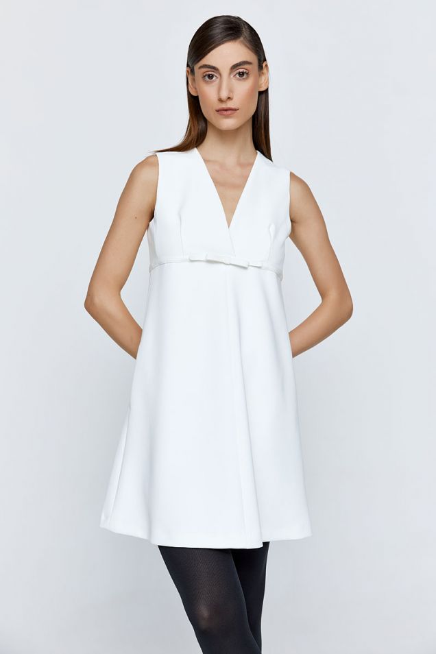 Λευκό φόρεμα σε Α  γραμμή 