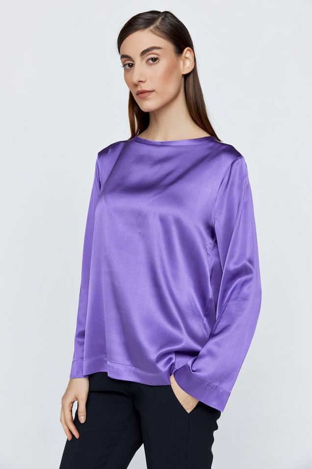 Silk T-shirt with long sleeves in purple