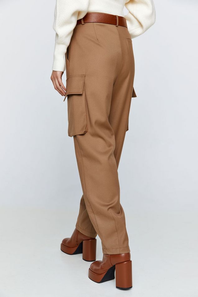 Pleated tapered cargo pants