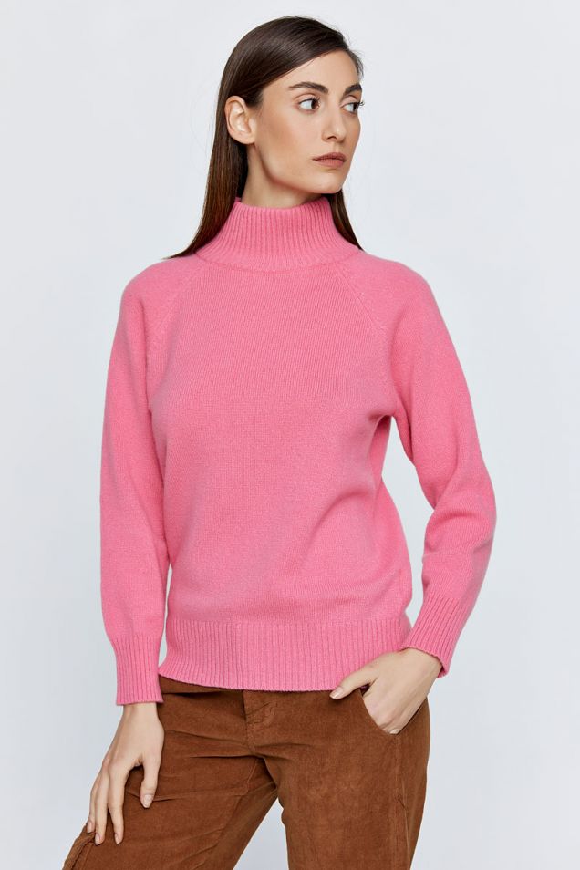 Chunky cashmere knit turtleneck sweater