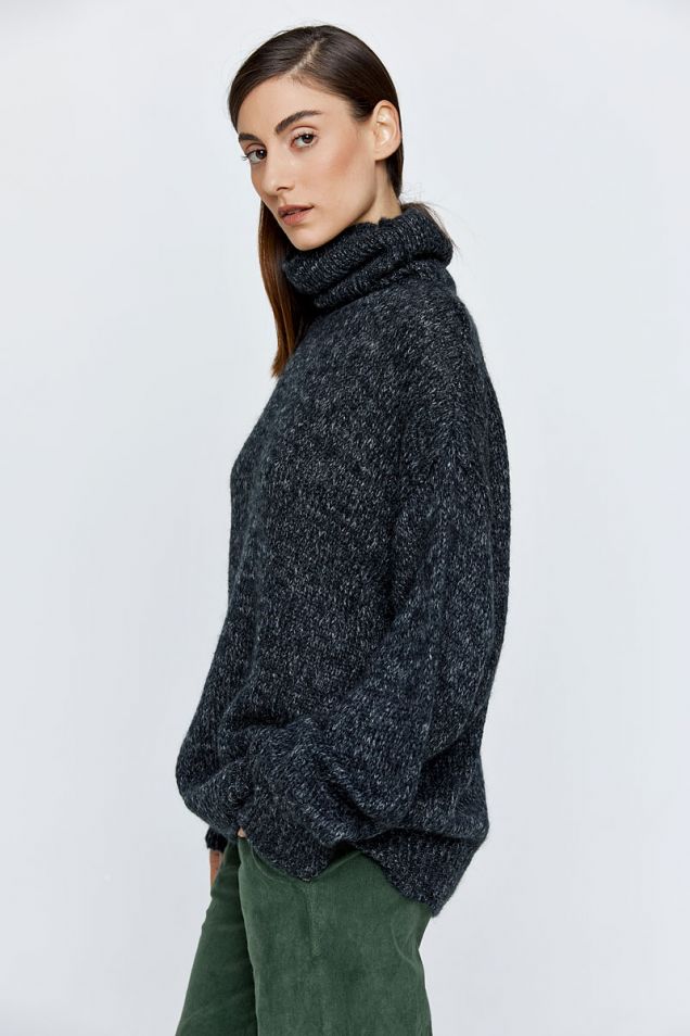 Oversized sweater in anthracite