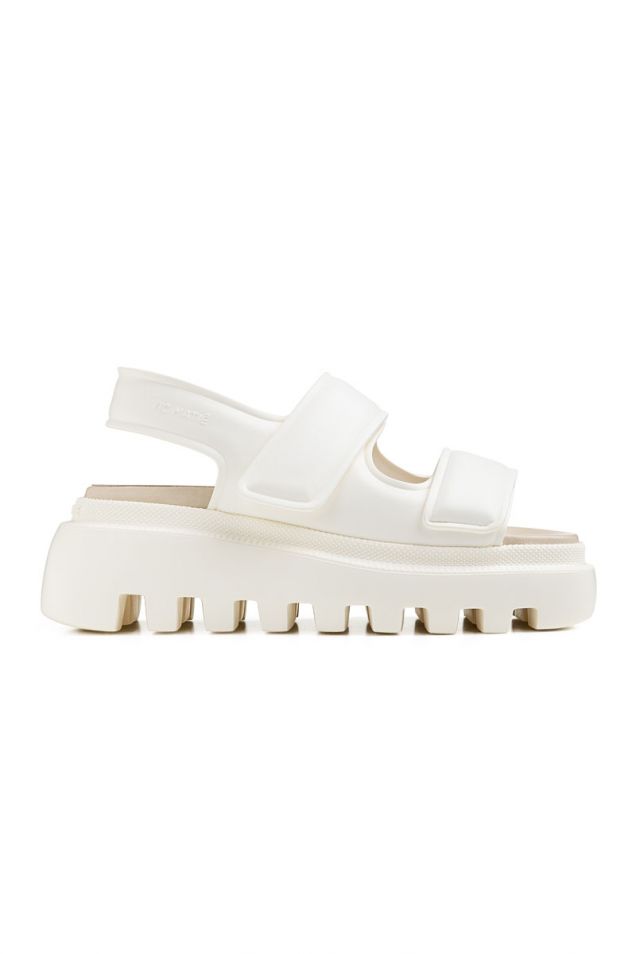White sandals with velcro