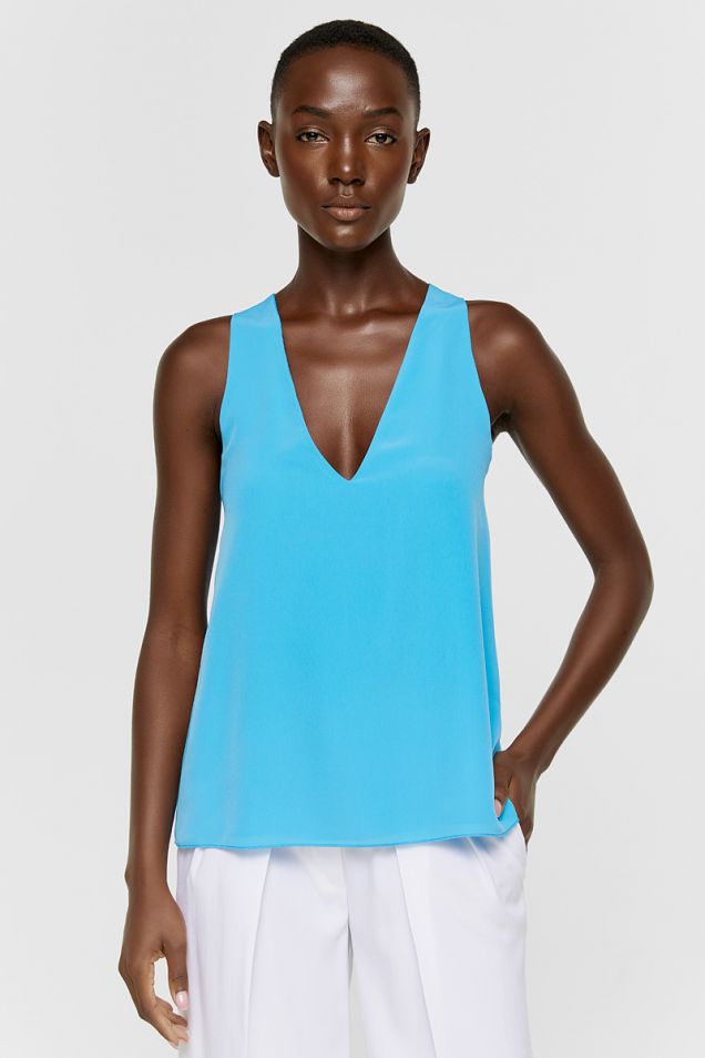 Sleeveless top in turquoise
