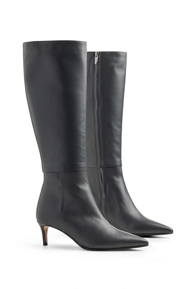 Knee-boots in anthracite 