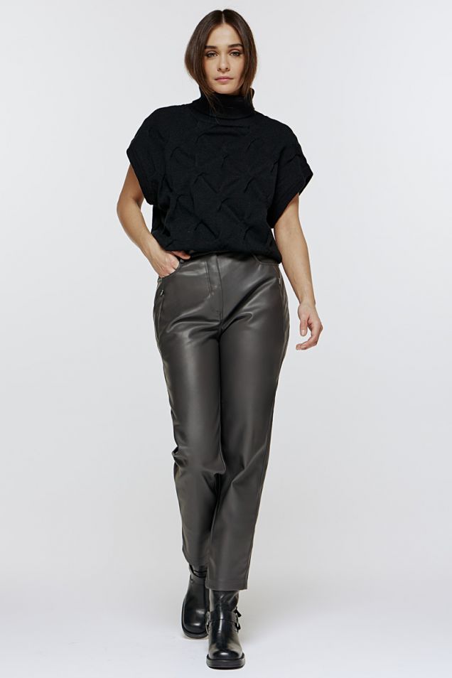 Cropped synthetic leather tapered pants 