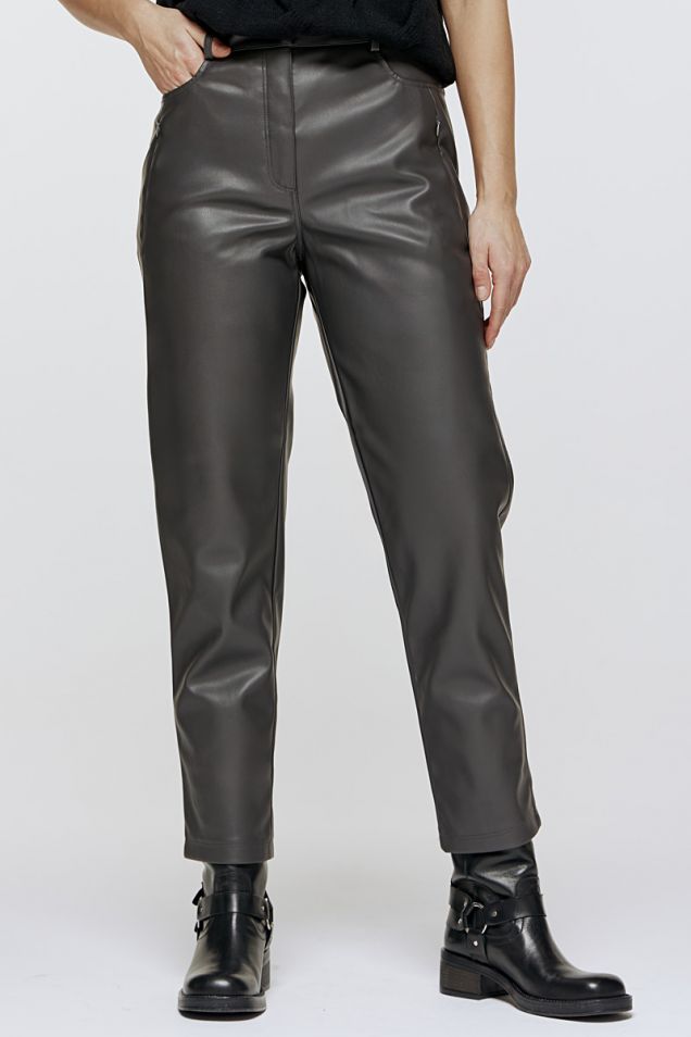 Cropped synthetic leather tapered pants 