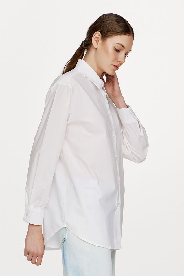 Oversized poplin shirt in white 