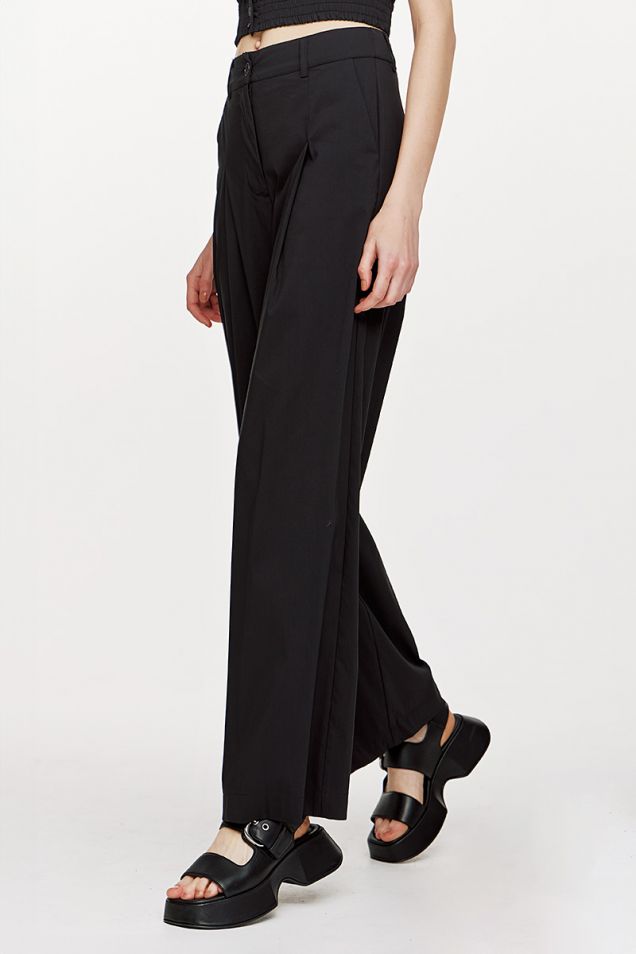 Wide-leg cotton-poplin pants in black