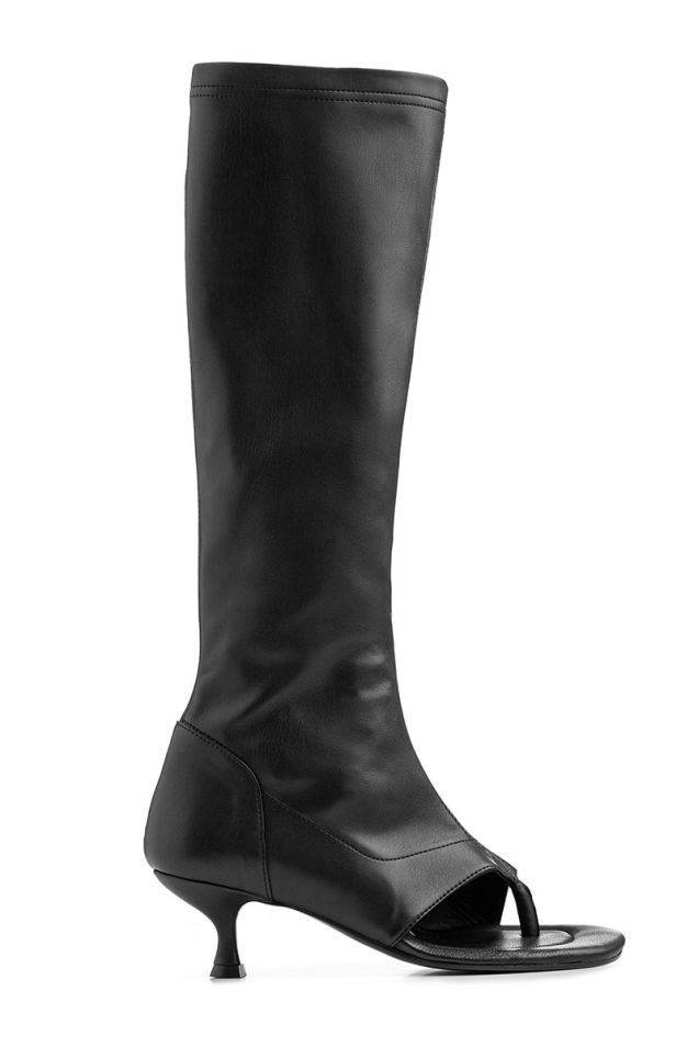 Leather boots with open-toes