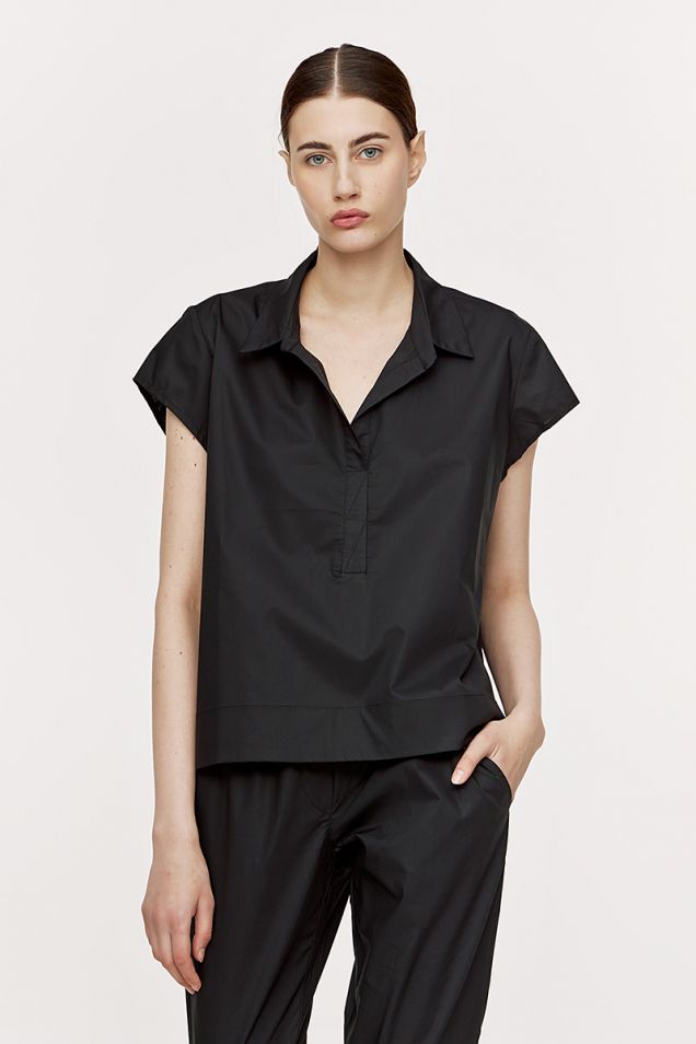 Cotton-poplin shirt in black 