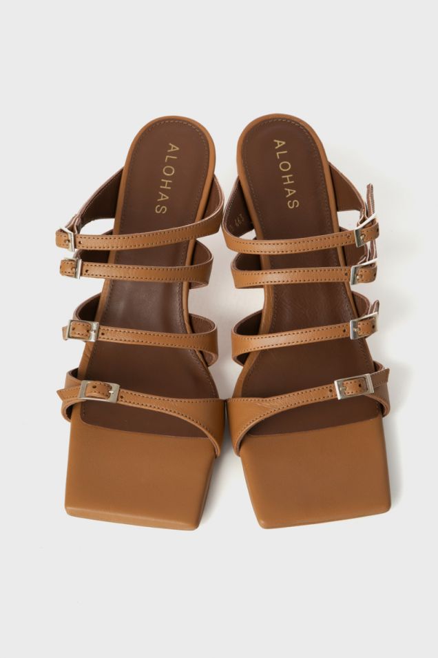 Leather sandals 