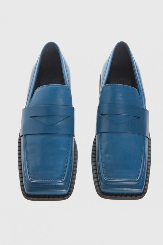 Quadro flat moccasins in blue-royal patent leather